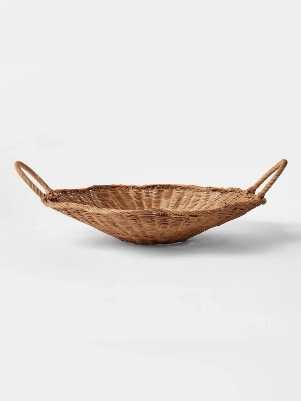 Threshold x Studio McGee Scallop Woven Shallow Bowl Basket Natural NWT